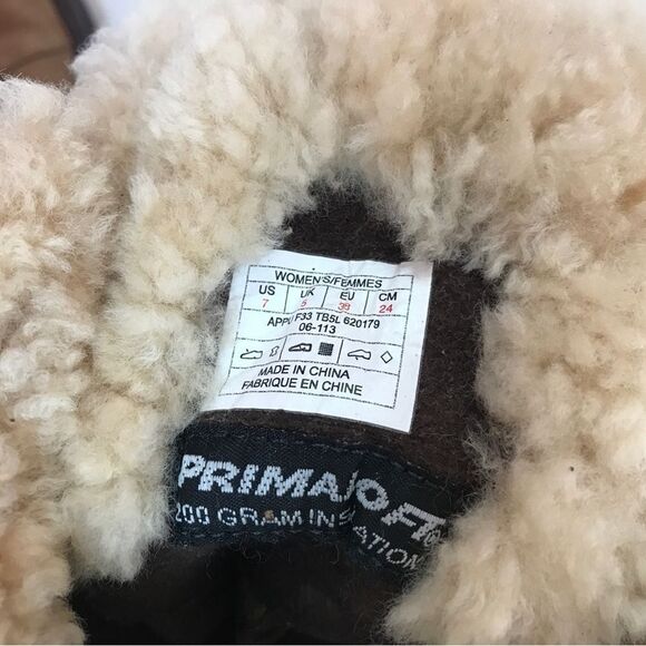 The North Face Abbey III Lace Up Suede Boots (7) - Picture 10 of 16